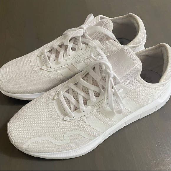 Adidas Swift Run FY2117 Men’s White Mesh Sneakers Sz 13 - Picture 2 of 4